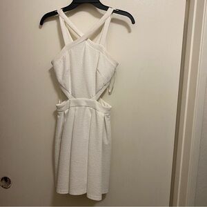 Showpony Womens White Textured Mini Tank Dress Size 6 Bust 32” Side Cutouts